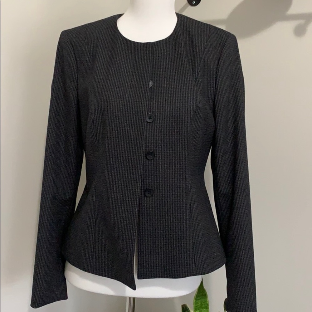 Boss check blazer size 4 NWT